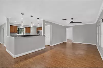 1221 E Lime Street, Tarpon Springs, FL 34689 - Photo 5