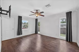 1221 E Lime St, Tarpon Springs, FL 34689 - Photo 23