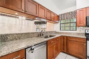 11301 Maybrook Ave, Riverview, FL 33569 - Photo 7
