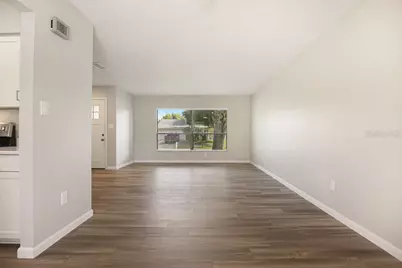 423 Van Reed Manor Drive, Brandon, FL 33511 - Photo 3