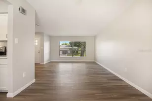 423 Van Reed Manor Dr, Brandon, FL 33511 - Photo 3