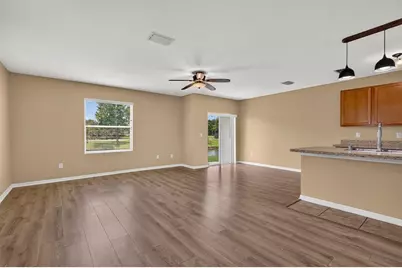 817 Ashentree Drive, Plant City, FL 33563 - Photo 5