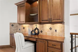 5211 W Neptune Way, Tampa, FL 33609 - Photo 57