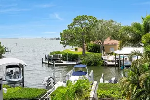 5211 W Neptune Way, Tampa, FL 33609 - Photo 37
