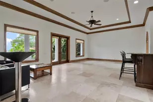 5211 W Neptune Way, Tampa, FL 33609 - Photo 21