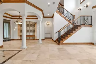 5211 W Neptune Way, Tampa, FL 33609 - Photo 13
