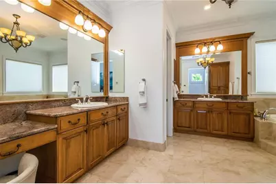5211 W Neptune Way, Tampa, FL 33609 - Photo 57