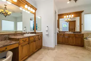 5211 W Neptune Way, Tampa, FL 33609 - Photo 57