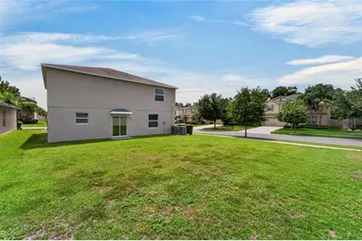 215 English Heritage Place, Dover, FL 33527 - Photo 13