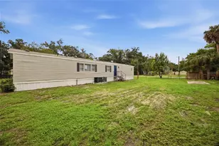 11602 Lewis Ave, Thonotosassa, FL 33592 - Photo 23
