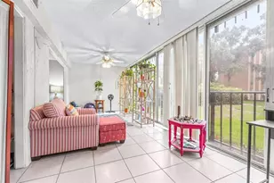 90 S Highland Ave, Tarpon Springs, FL 34689 - Photo 9