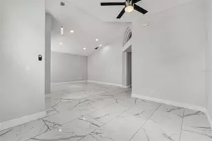 11504 Wellman Dr, Riverview, FL 33578 - Photo 7