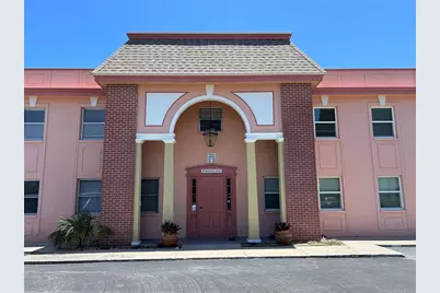 7011 Place De La Paix #1A, Saint Petersburg, FL 33707 - Photo 1