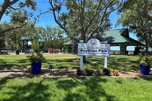 7011 Place De La Paix, Saint Petersburg, FL 33707 - Photo 21