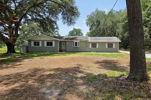 5809 J G Rogers Ln, Plant City, FL 33567 - Photo 1