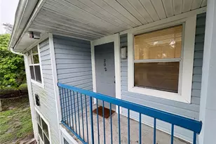5038 Terrace Palms Cir, Tampa, FL 33617 - Photo 3