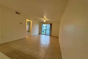 5038 Terrace Palms Cir, Tampa, FL 33617 - Photo 9