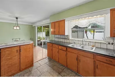 6026 44th Avenue N, Kenneth City, FL 33709 - Photo 7