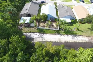 19310 Weedon Ct, Land O Lakes, FL 34638 - Photo 3