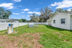 1002 Kay Jean Dr, Valrico, FL 33594 - Photo 23