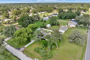 1002 Kay Jean Dr, Valrico, FL 33594 - Photo 5