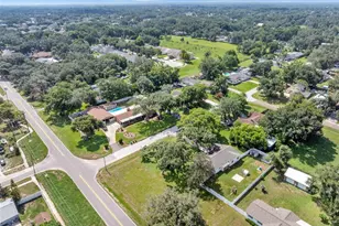 1002 Kay Jean Dr, Valrico, FL 33594 - Photo 7