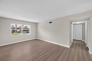 4780 Cove Circle St, Saint Petersburg, FL 33708 - Photo 29