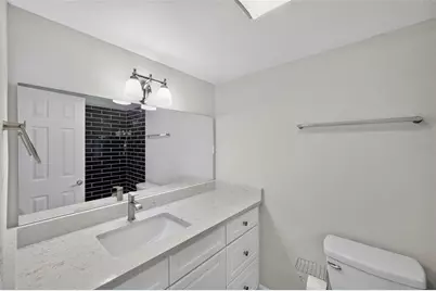 4780 Cove Circle Street #103, Saint Petersburg, FL 33708 - Photo 17