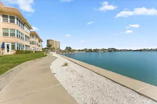 5020 Brittany Dr S, Saint Petersburg, FL 33715 - Photo 25