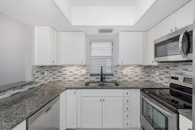 5508 Salem Square Drive S, Palm Harbor, FL 34685 - Photo 7