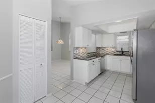 5508 Salem Square Dr S, Palm Harbor, FL 34685 - Photo 9