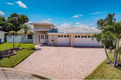 4280 13th Lane NE, Saint Petersburg, FL 33703 - Photo 1
