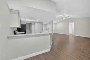 27526 Green Willow Run, Wesley Chapel, FL 33544 - Photo 15