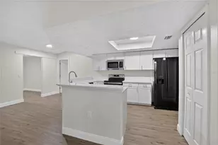 27526 Green Willow Run, Wesley Chapel, FL 33544 - Photo 13