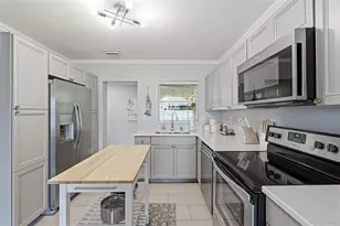 2918 W Ellis Dr, Tampa, FL 33611 - Photo 11