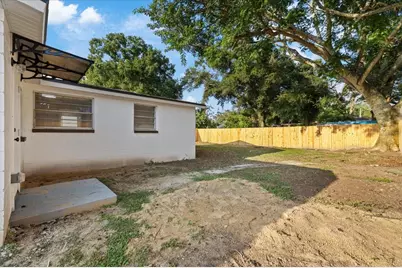 8711 N River Forest Circle, Tampa, FL 33604 - Photo 5