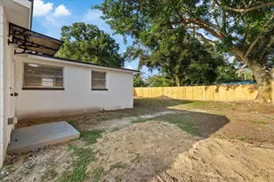 8711 N River Forest Circle, Tampa, FL 33604 - Photo 5