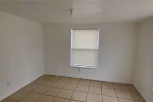 1721 Prescott St S, Saint Petersburg, FL 33712 - Photo 9