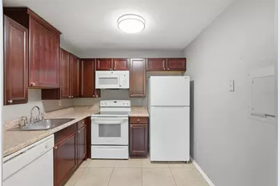 11709 Raintree Village Boulevard #C, Temple Terrace, FL 33617 - Photo 7