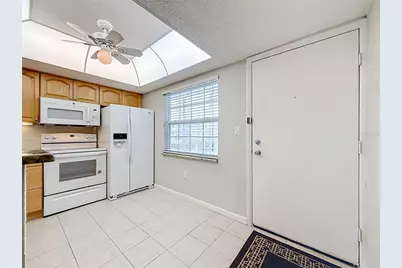 952 Virginia Street #207, Dunedin, FL 34698 - Photo 3