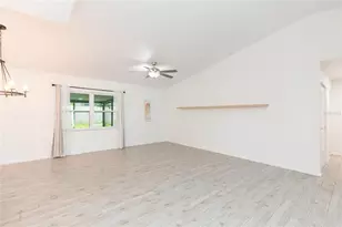 2705 Lakeville Dr, Tampa, FL 33618 - Photo 15