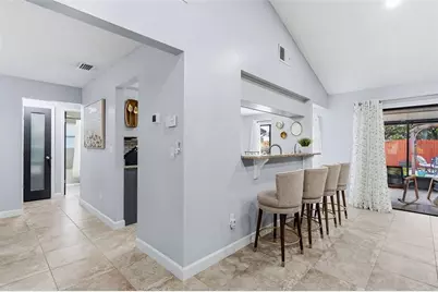 15747 Scrimshaw Drive, Tampa, FL 33624 - Photo 9