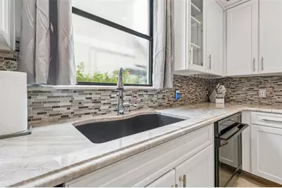 15630 N Himes Avenue, Tampa, FL 33618 - Photo 13