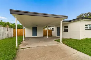 7812 Egypt Lake Dr, Tampa, FL 33614 - Photo 3