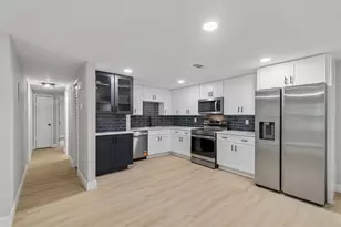 4504 Ashmore Dr, Tampa, FL 33610 - Photo 11
