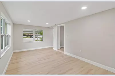 4504 Ashmore Drive, Tampa, FL 33610 - Photo 23