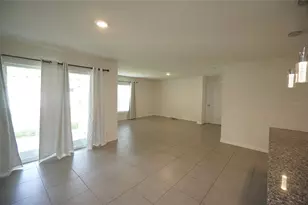 501 Calico Scallop St, Ruskin, FL 33570 - Photo 9