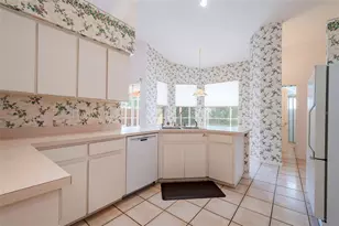 1336 Waterwood Dr, Lutz, FL 33559 - Photo 15