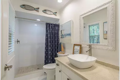 737 Ohio Avenue, Palm Harbor, FL 34683 - Photo 19