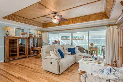 737 Ohio Avenue, Palm Harbor, FL 34683 - Photo 9